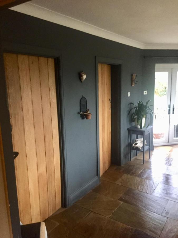 Efail Y Garn Bed & Breakfast Swansea Luaran gambar