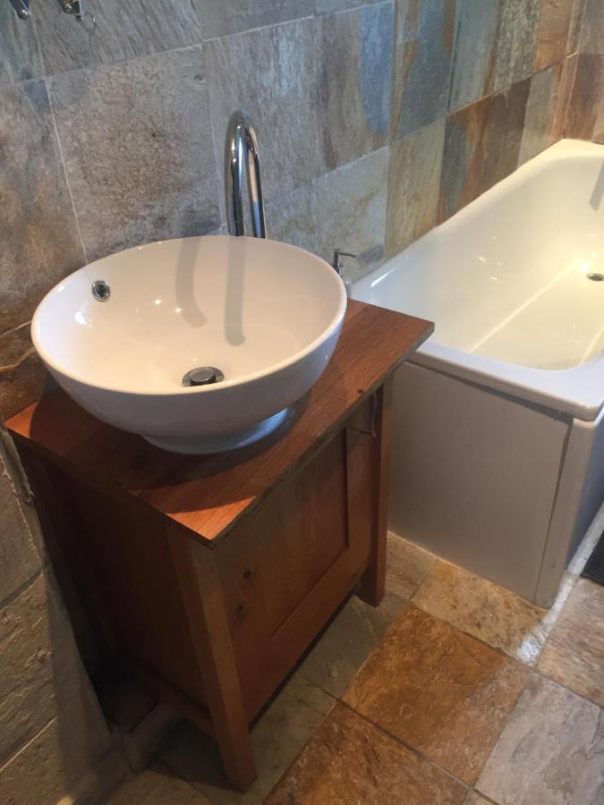 Efail Y Garn Bed & Breakfast Swansea Luaran gambar